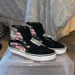 Sk8-Hi Vans